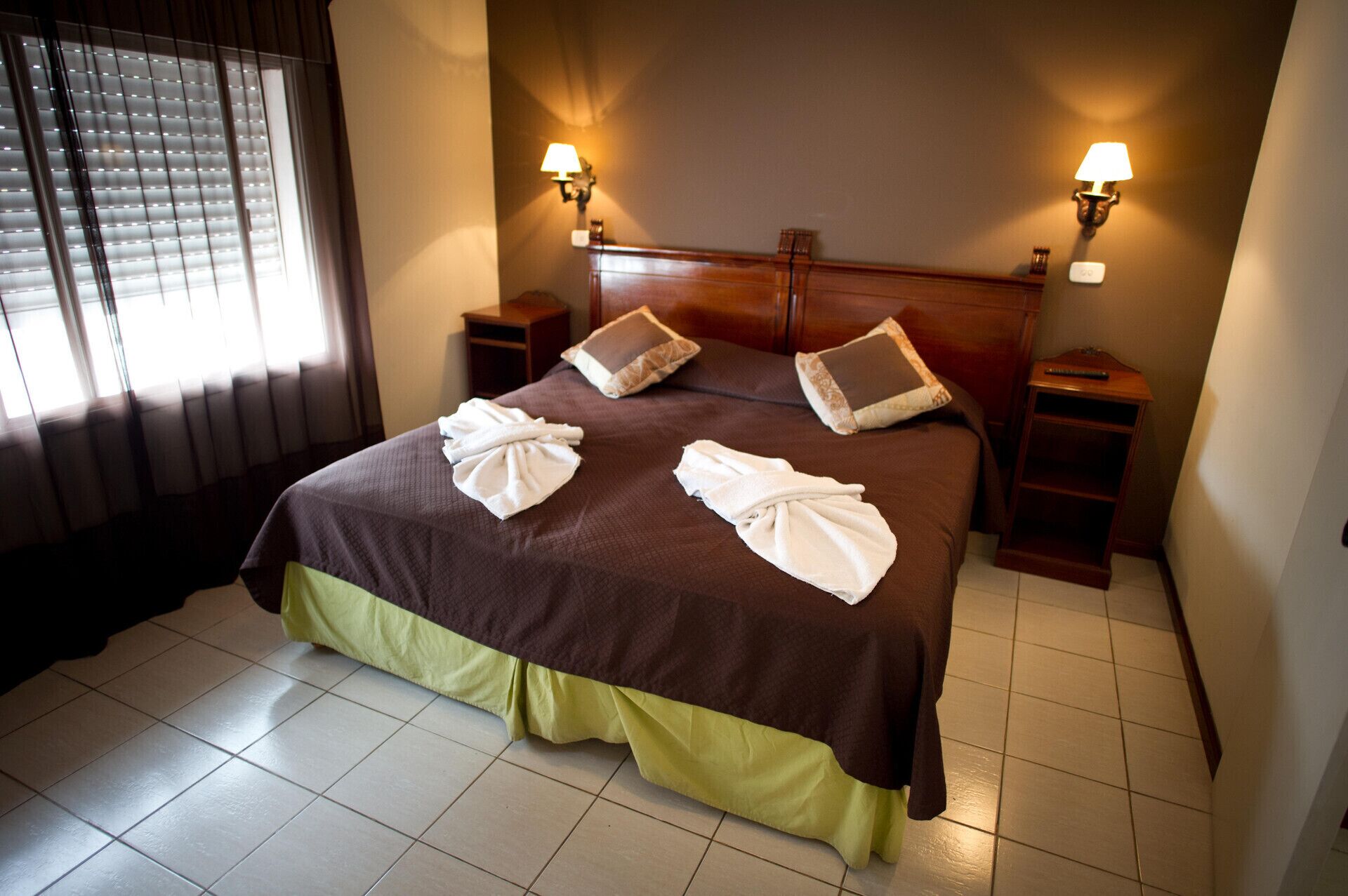 Premium bedding, in-room safe, individually decorated