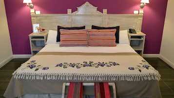 Premium bedding, in-room safe, individually decorated