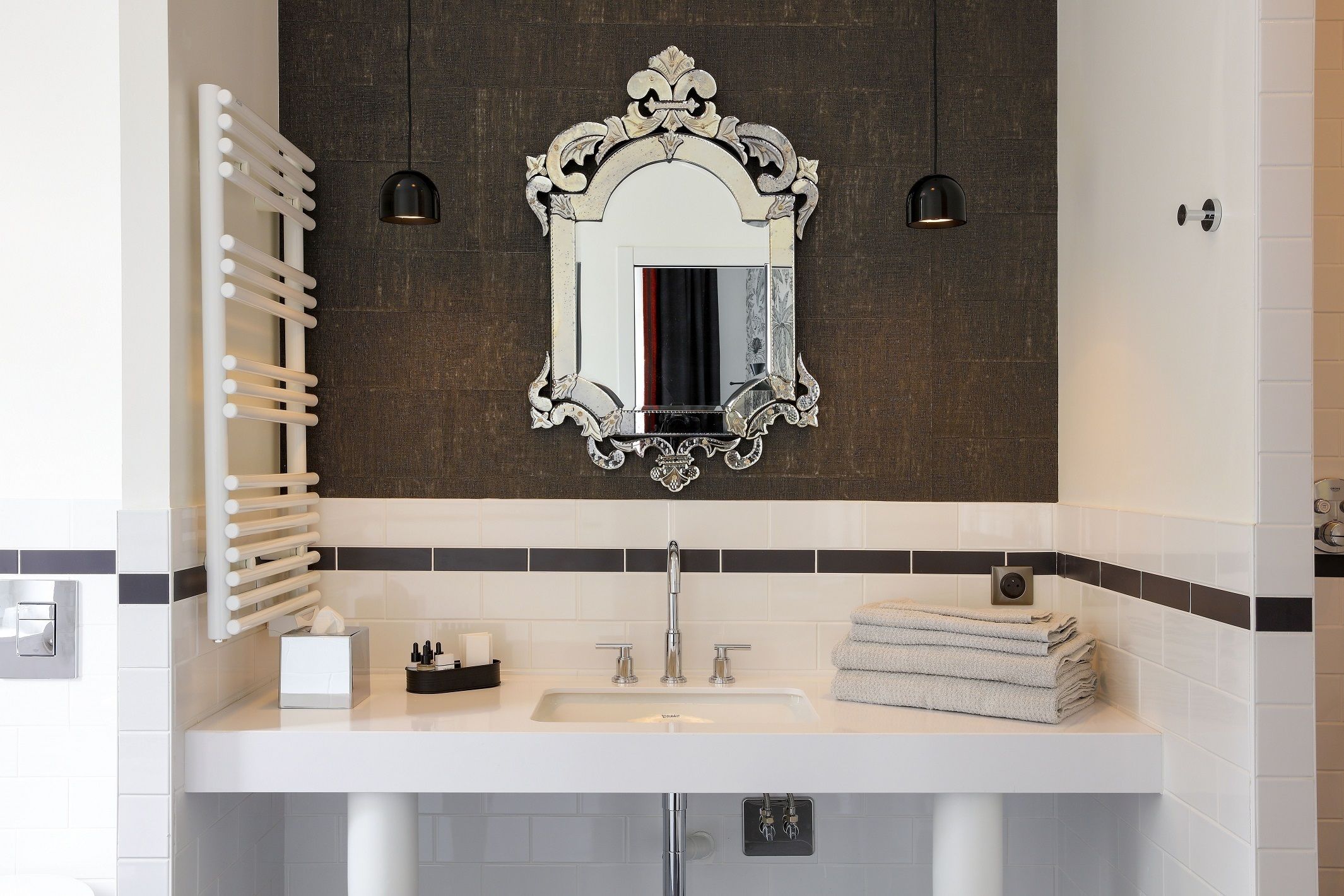 collection room | bathroom | free toiletries, hair dryer, towels