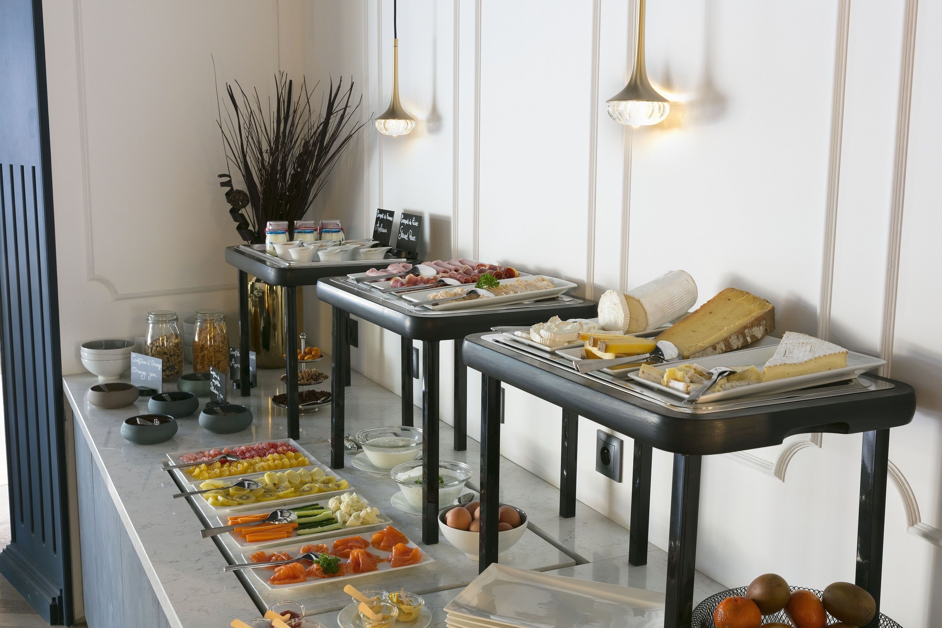 breakfast, lunch, dinner served; french cuisine