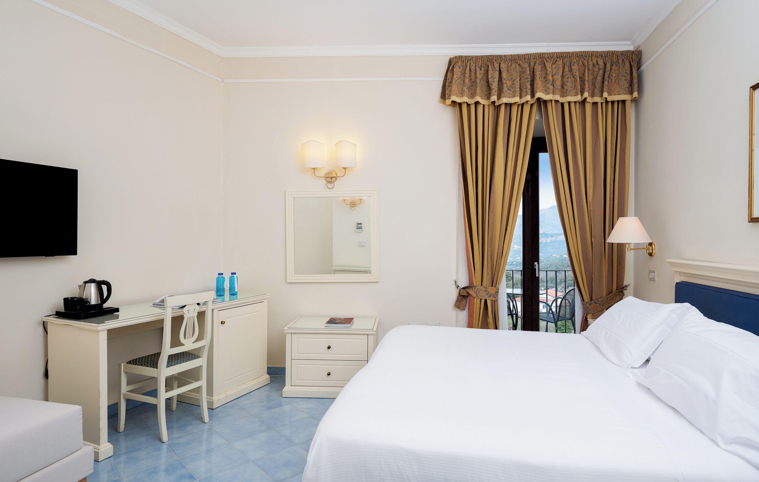 Comfort Triple Room, Balcony