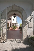 Entrada de la propiedad