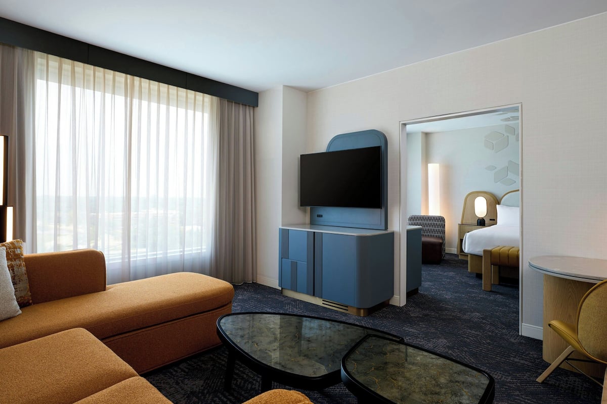 Deluxe Suite, 1 King Bed with Sofa bed (View) | Living area | Flat-screen TV, Netflix, pay movies, streaming services