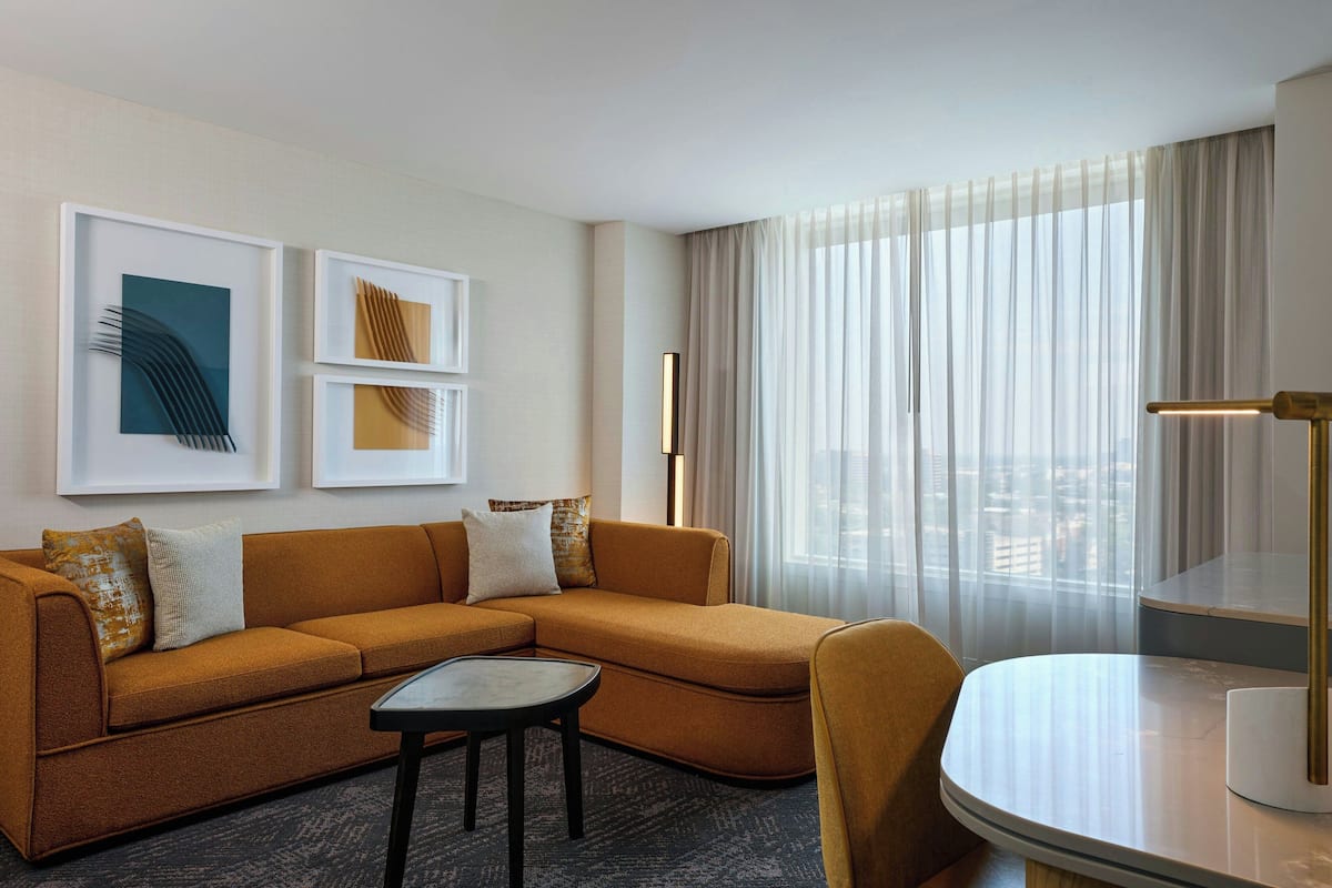 Executive Suite, 1 King Bed | Living area | Flat-screen TV, Netflix, pay movies, streaming services