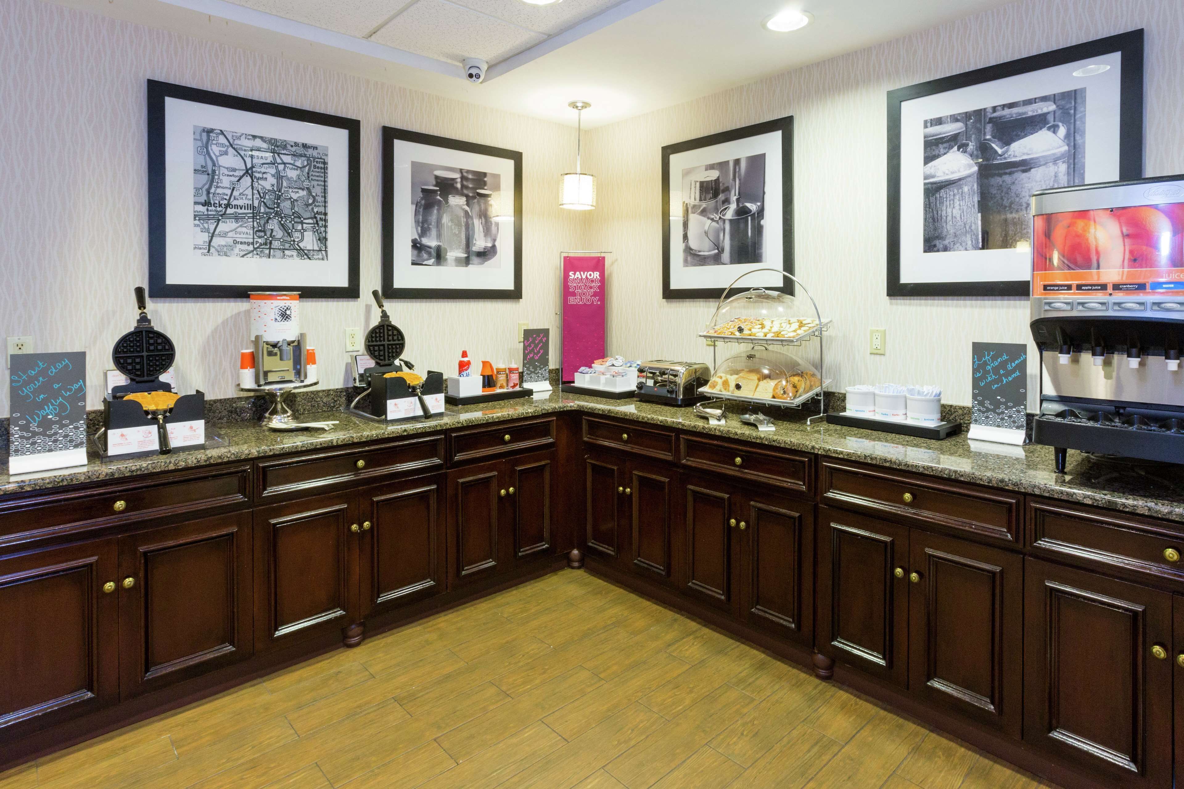 매일 뷔페 무료 아침 식사 포함