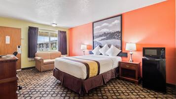 Room, 1 Katil Ratu (Queen), Non Smoking | Tilam berlapik, meja, Wi-fi percuma, cadar katil