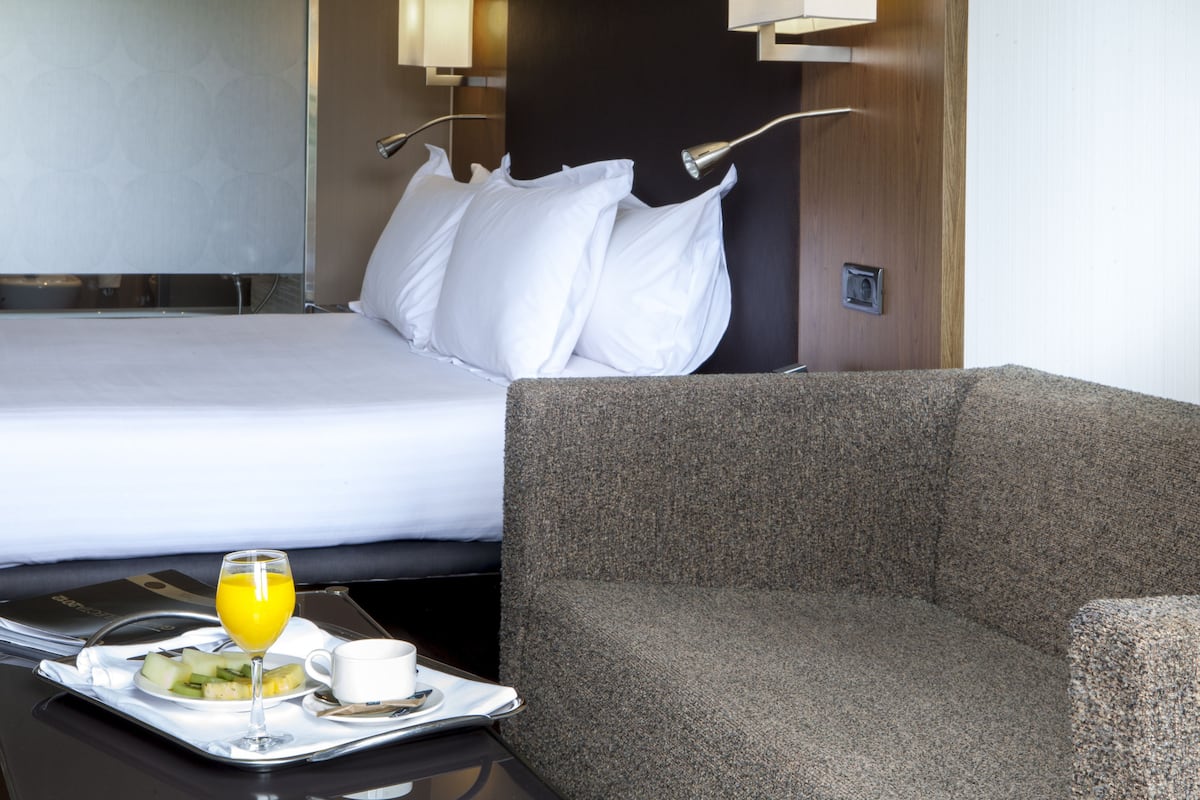 Minibar, in-room safe, desk, soundproofing