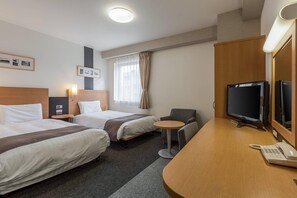 Standard Twin Room, 2 Twin Beds, Non Smoking | Premium bedding, desk, blackout drapes, soundproofing