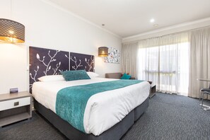 King Executive Room | Minibar, soundproofing, iron/ironing board, free WiFi - Comfort Inn Deakin Palms (Mildura)