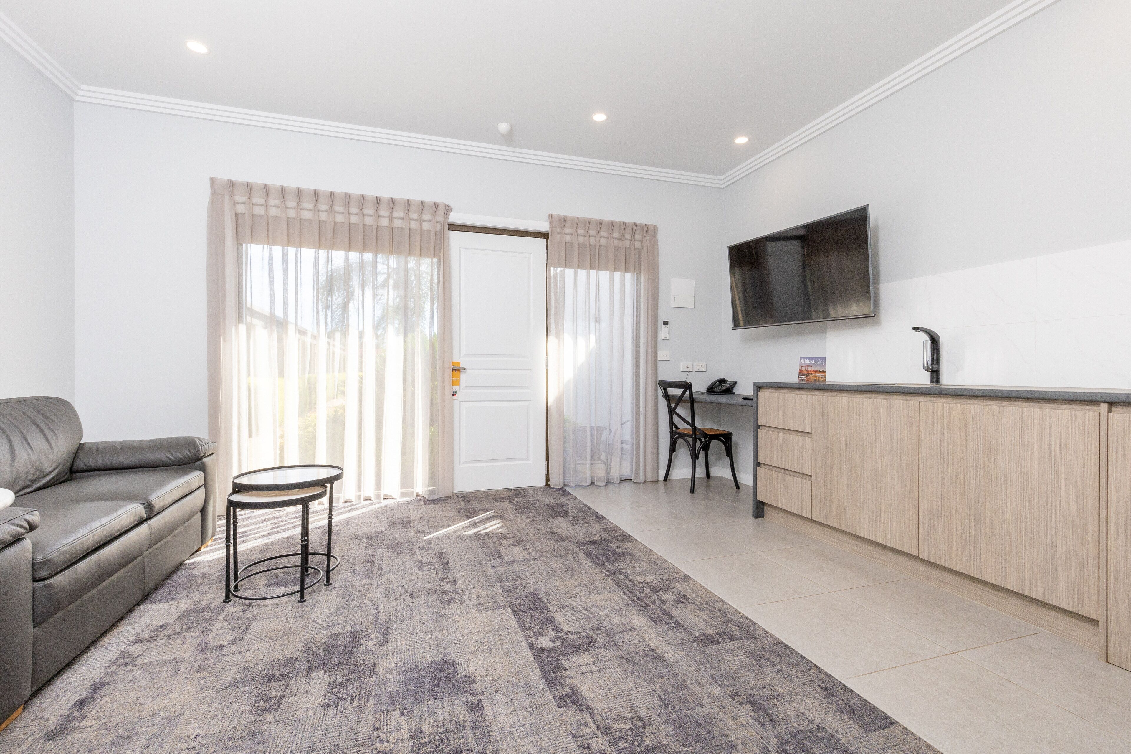 superior king | minibar, soundproofing, iron/ironing board, free wifi