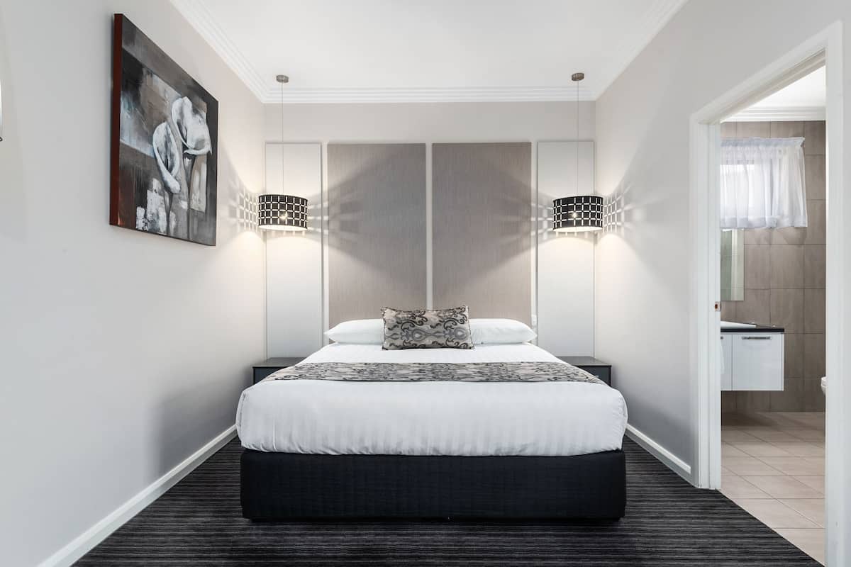 one bedroom apartment | minibar, soundproofing, iron/ironing board, free wifi