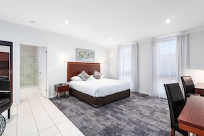 King Executive Room | Minibar, soundproofing, iron/ironing board, free WiFi - Comfort Inn Deakin Palms (Mildura)