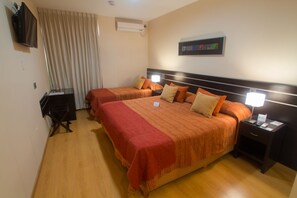 Habitación triple (Master) | Ropa de cama de alta calidad y colchones con acolchado adicional