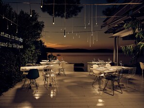 3 restaurants; breakfast, lunch, and dinner served - Ekies All Senses Resort, a Member of Design Hotels (Sithonia)