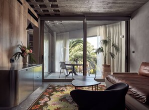 One Bedroom SuiteĀ balcony