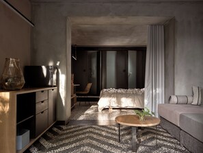 One Bedroom Pool Suite | Minibar, in-room safe, desk, free WiFi