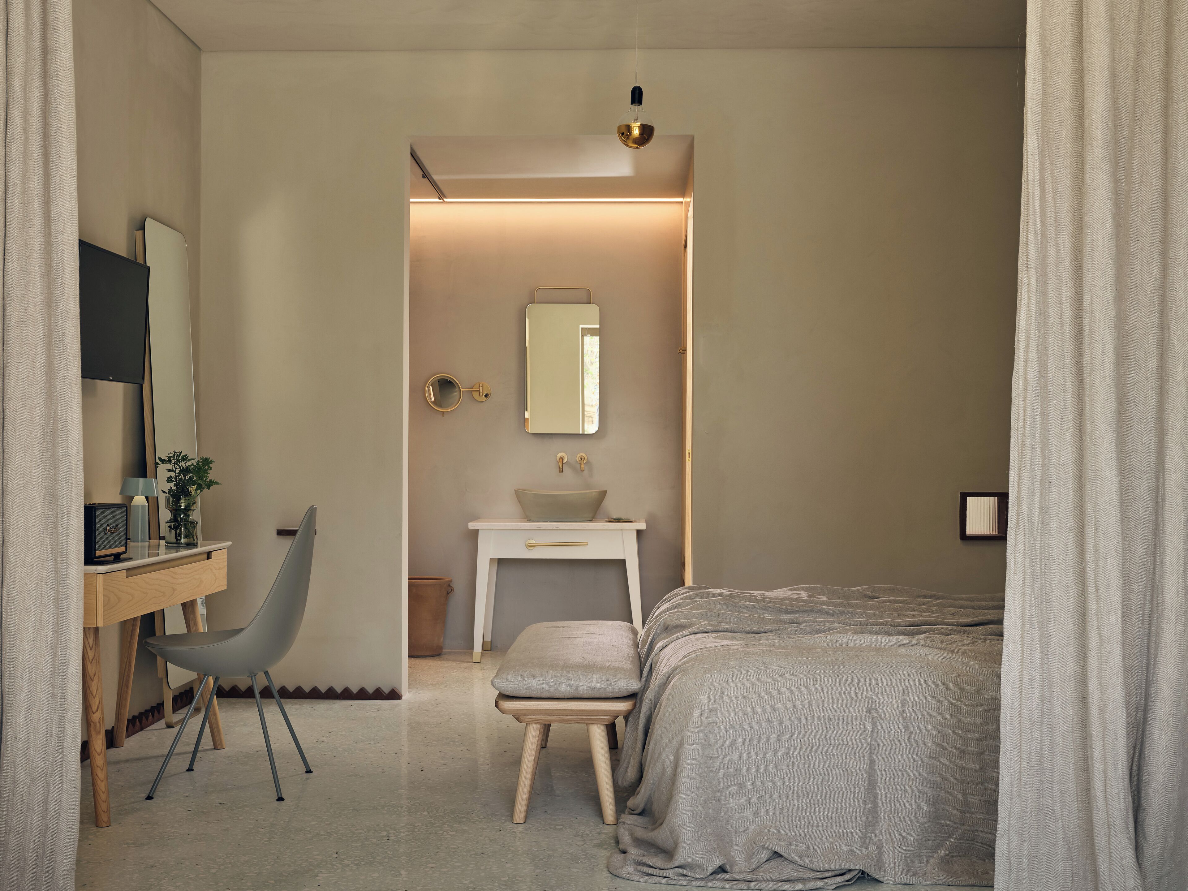 Junior suite patio | Minibar, caja fuerte, escritorio y wifi gratis