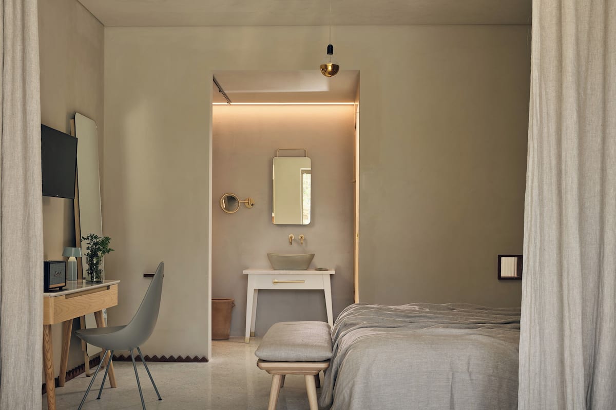 1 bedroom, minibar, in-room safe, desk