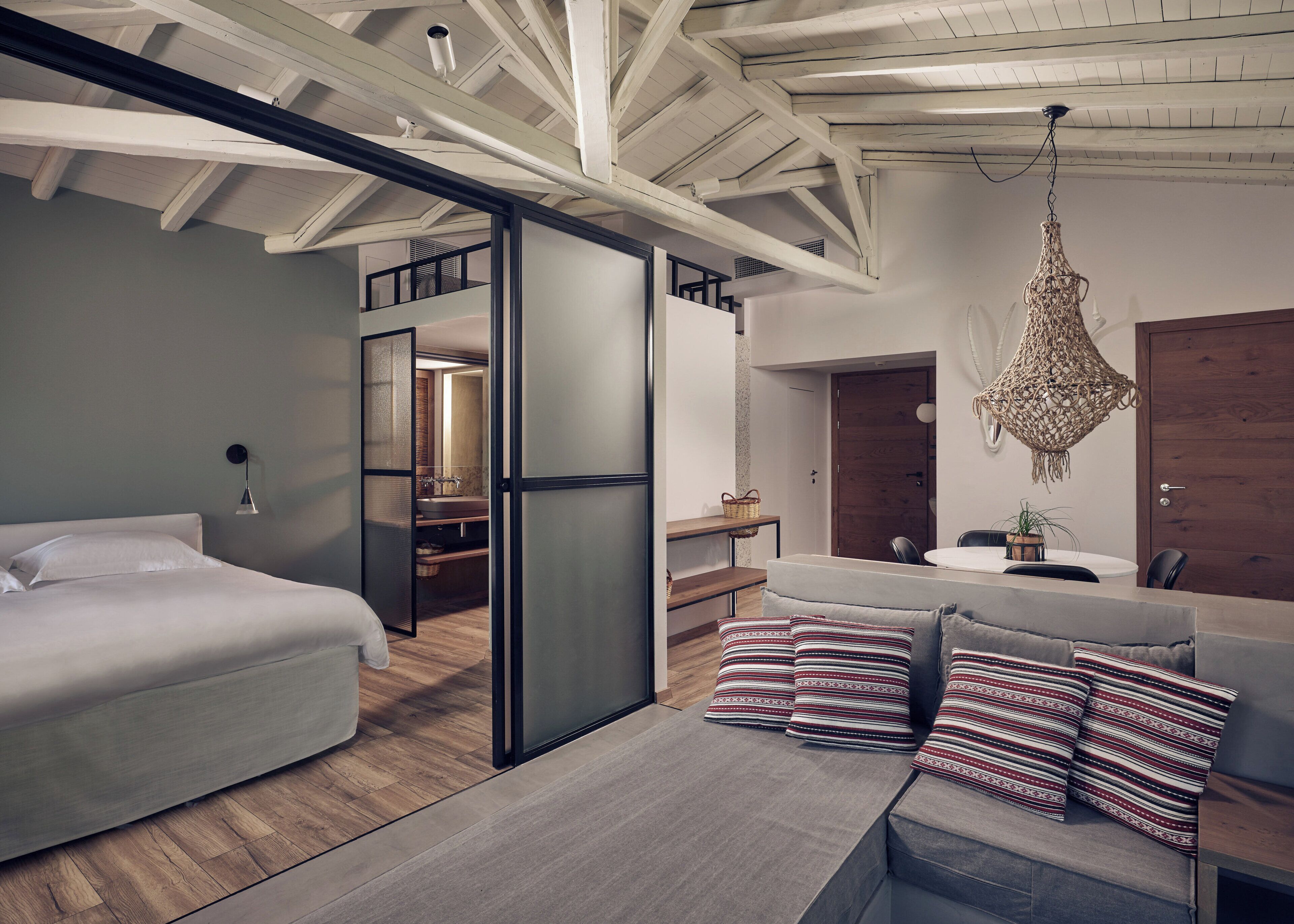 1 bedroom, minibar, in-room safe, desk