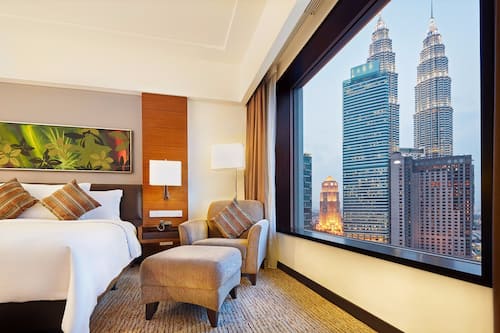 Minibar, in-room safe, blackout drapes, soundproofing