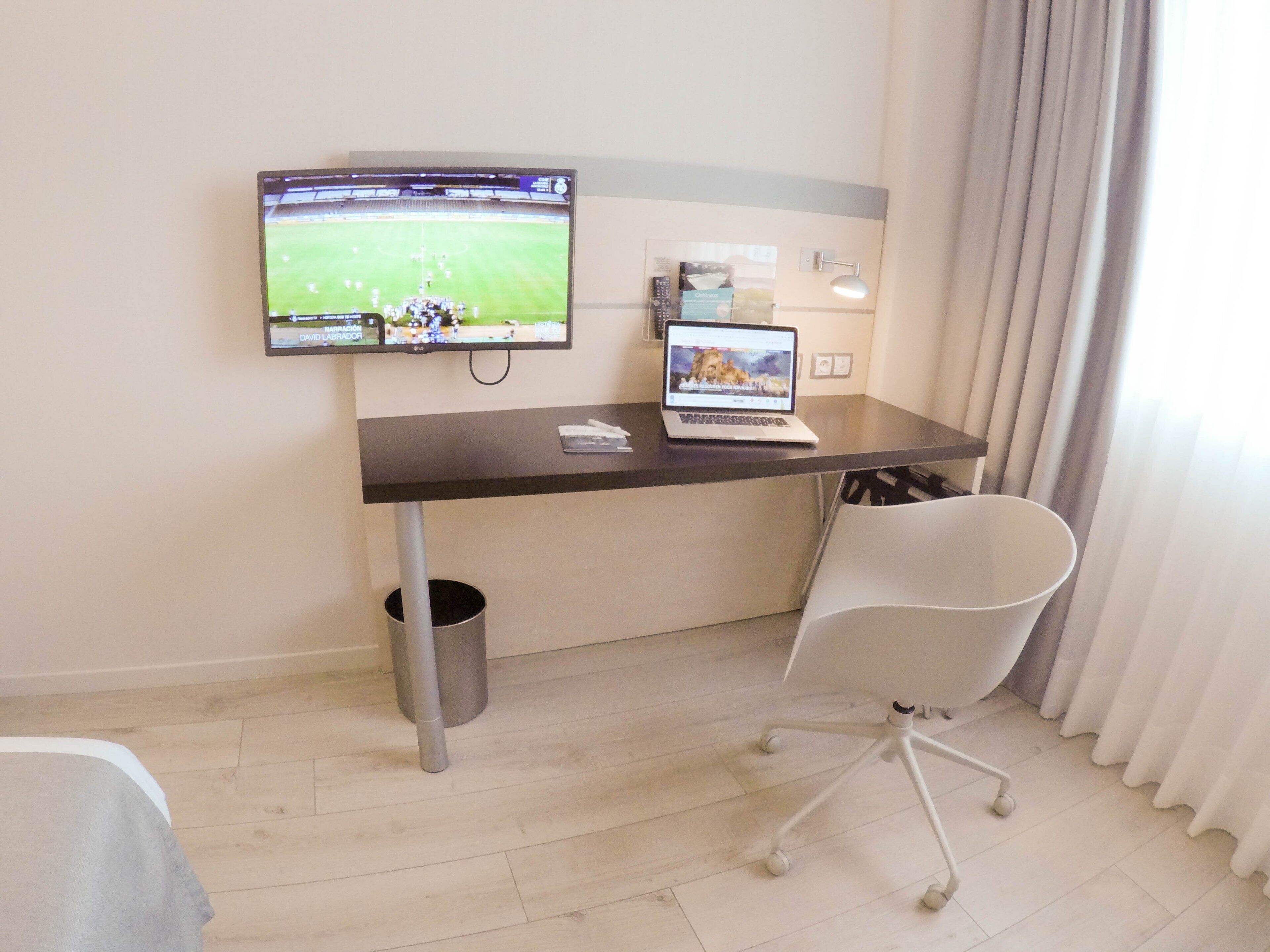 1 bedroom, in-room safe, desk, soundproofing