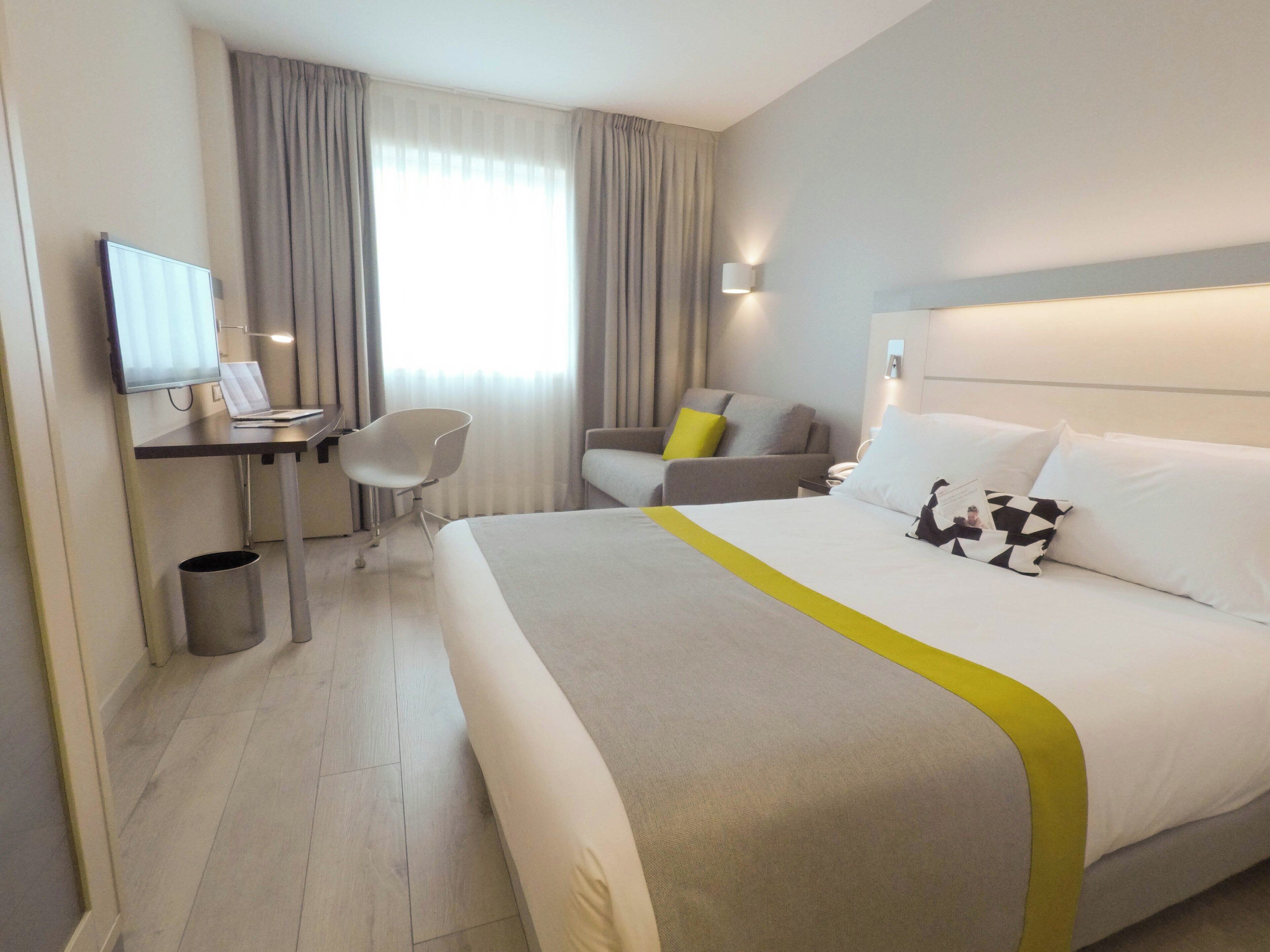 Photo - Holiday Inn Express Pamplona by IHG