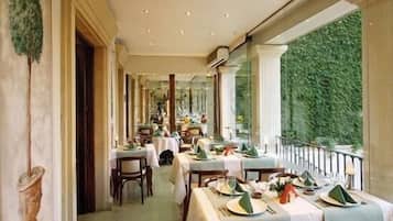 Breakfast, lunch served; Mediterranean cuisine, al fresco dining