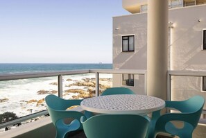 Penthouse Apartment | Terrace/patio - Bantry Beach Luxury Suites (Cape Town)