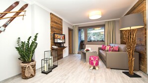 Junior Suite, 1 Bedroom, Balcony