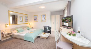 Double Room, Balcony