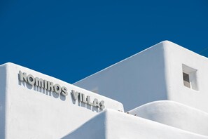 Exterior - Nomikos Villas (Santorini)