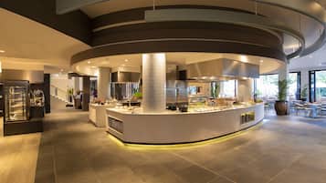Daily buffet breakfast (FJD 52 per person)