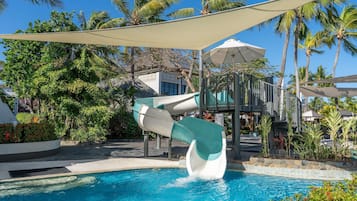 2 outdoor pools, open 7:00 AM to 7:00 PM, free pool cabanas