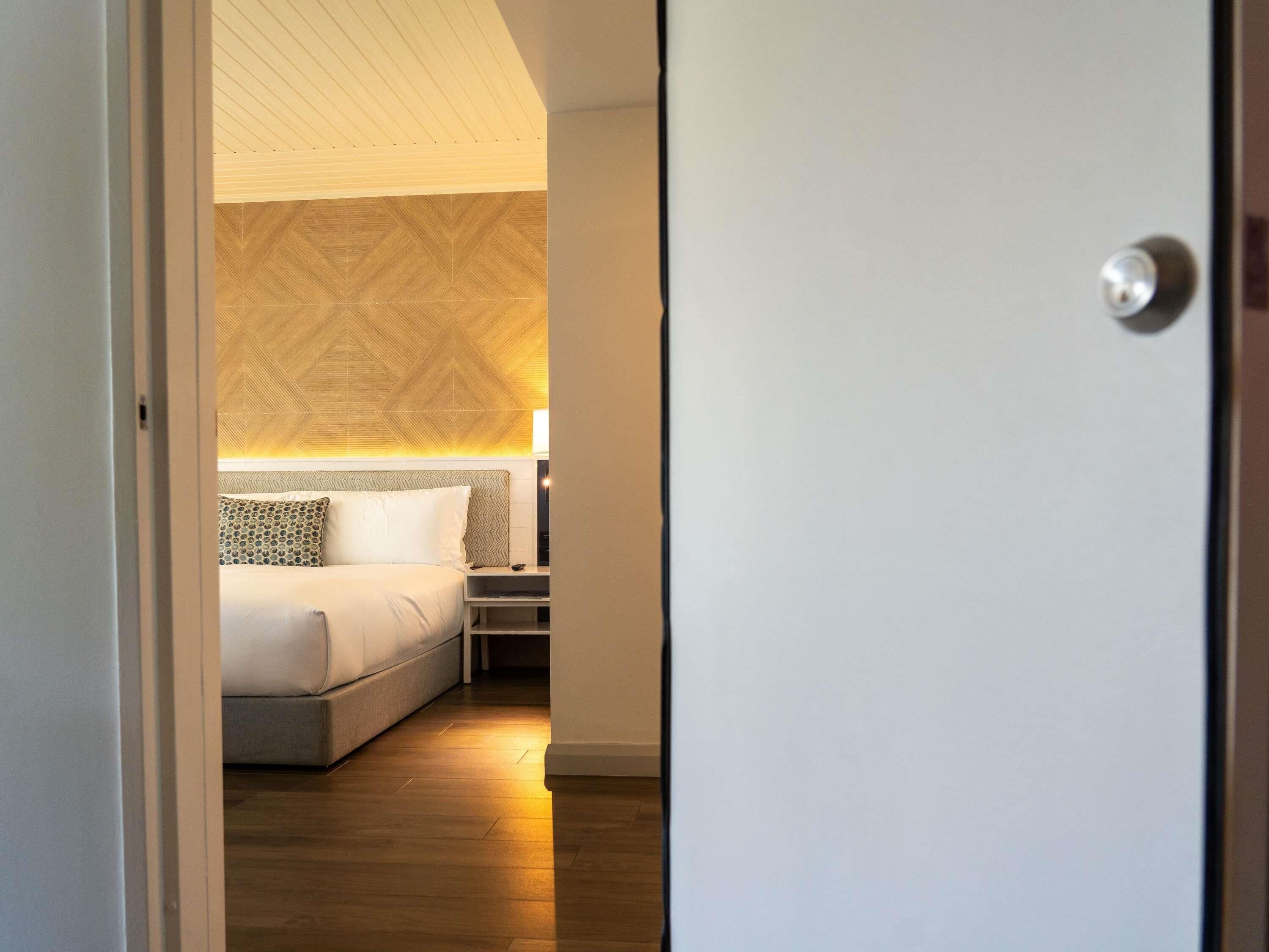 Suite, 2 chambres, chambres communicantes | Literie de qualité, coffre-fort, bureau, accès au Wi-Fi (inclus)