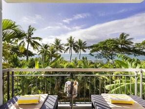 Suite, 1 King Bed (Opera) | Premium bedding, in-room safe, desk, free WiFi