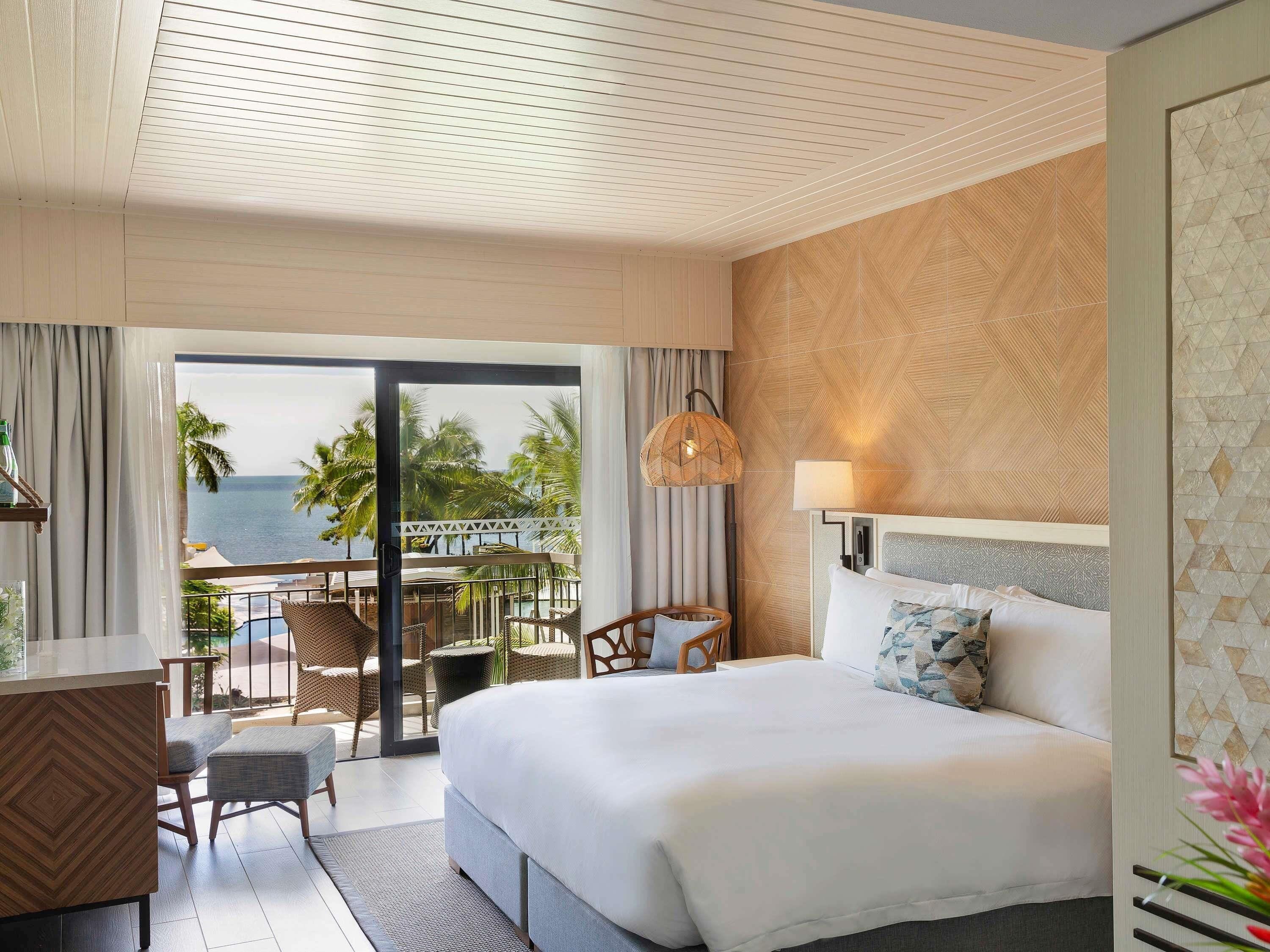 Luxury Room, 1 King Bed (Beach Club Access)