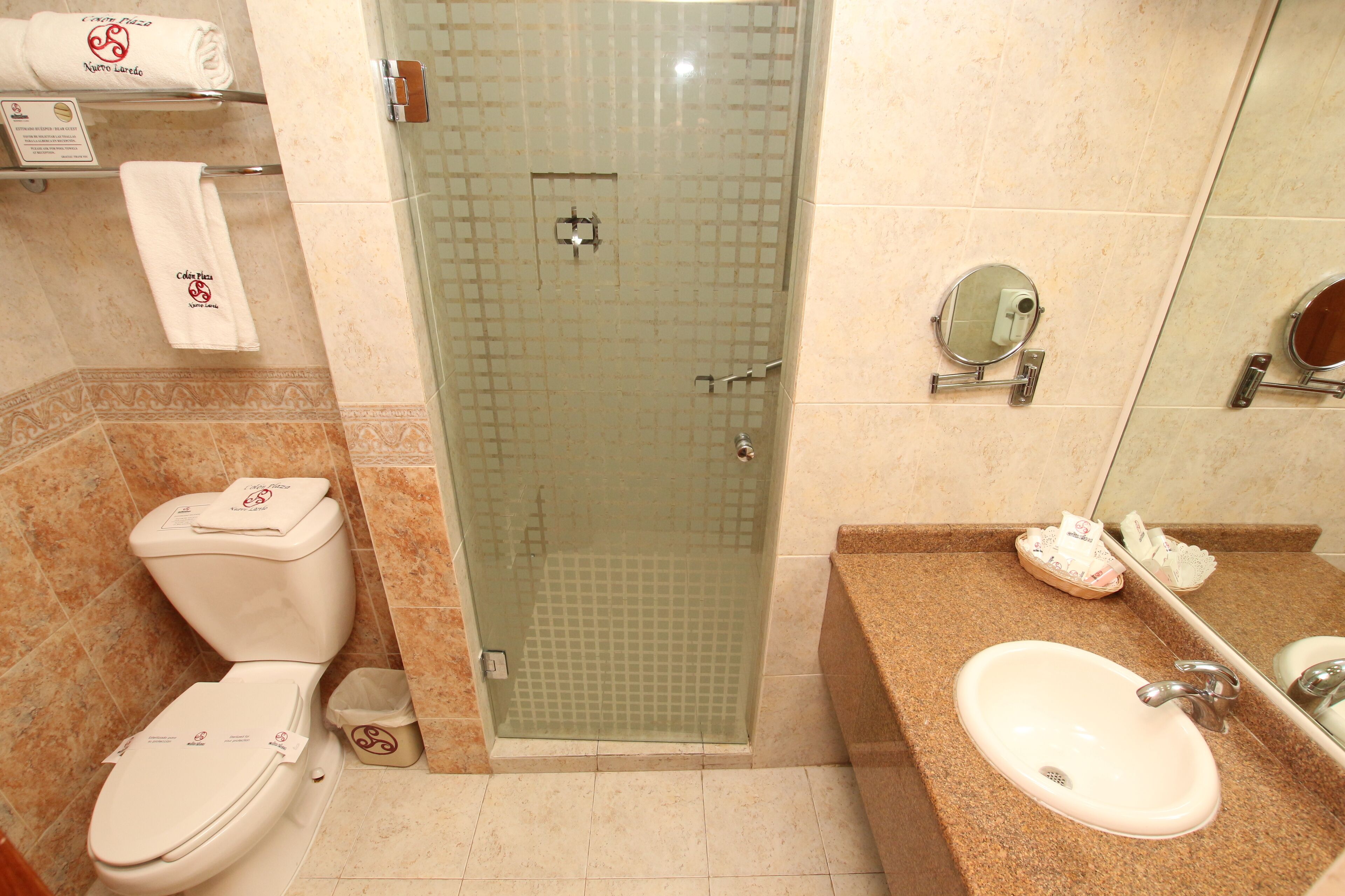 executive room | bathroom | shower, rainfall showerhead, free toiletries, hair dryer