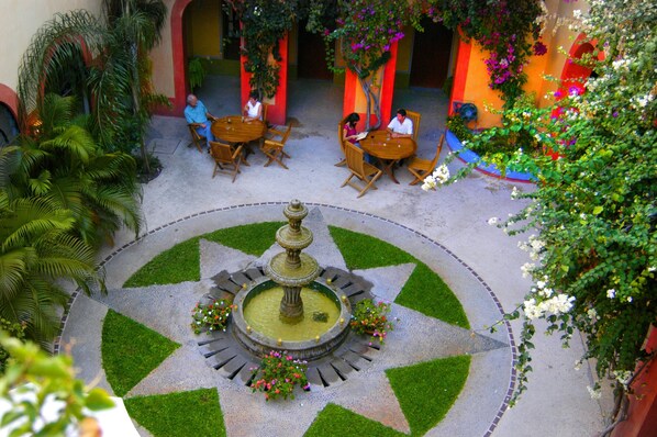 View from property - The Melville Boutique Hotel (Mazatlán)