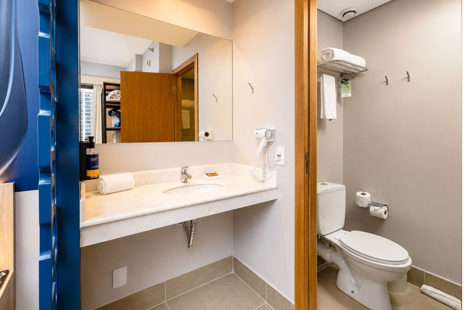 Shower, free toiletries, hair dryer, towels