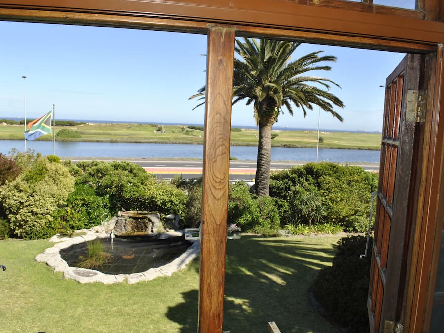 Camera Cotswold Montagu luxury | Vista mare