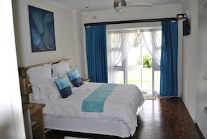 客房 | 房內夾萬、獨特設計、獨特裝修、書桌