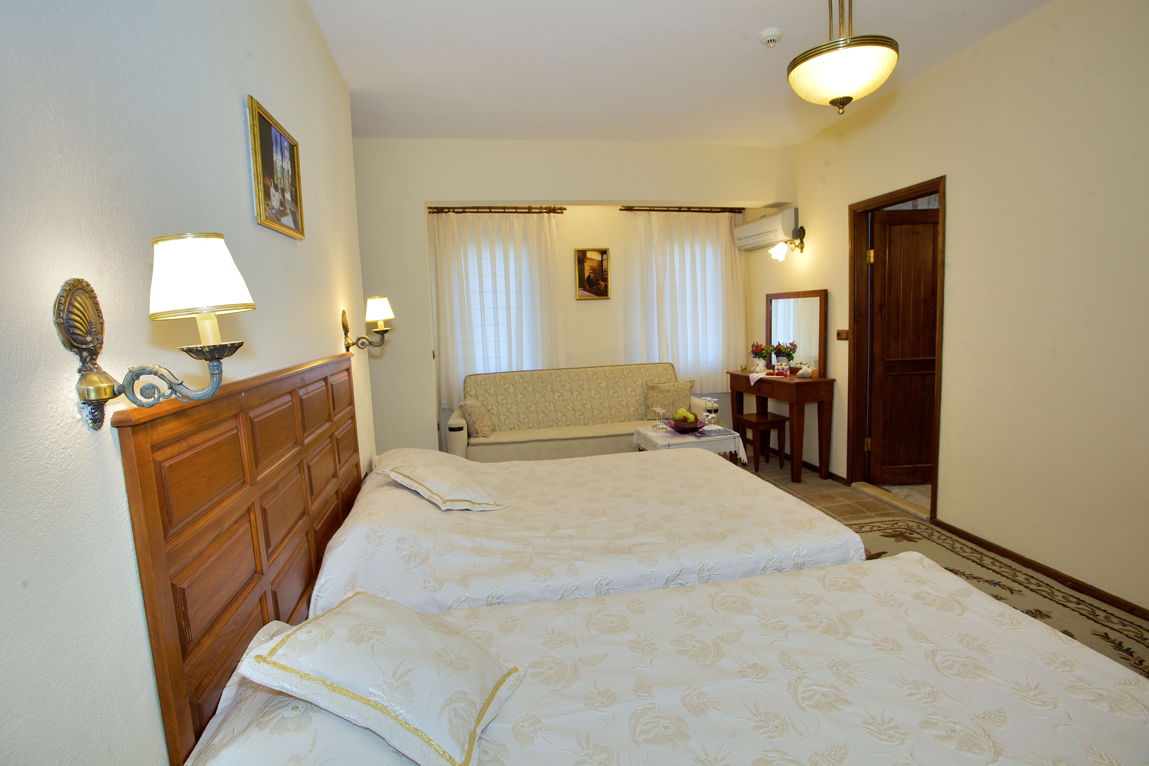 standard double room | 1 bedroom, egyptian cotton sheets, premium bedding, minibar