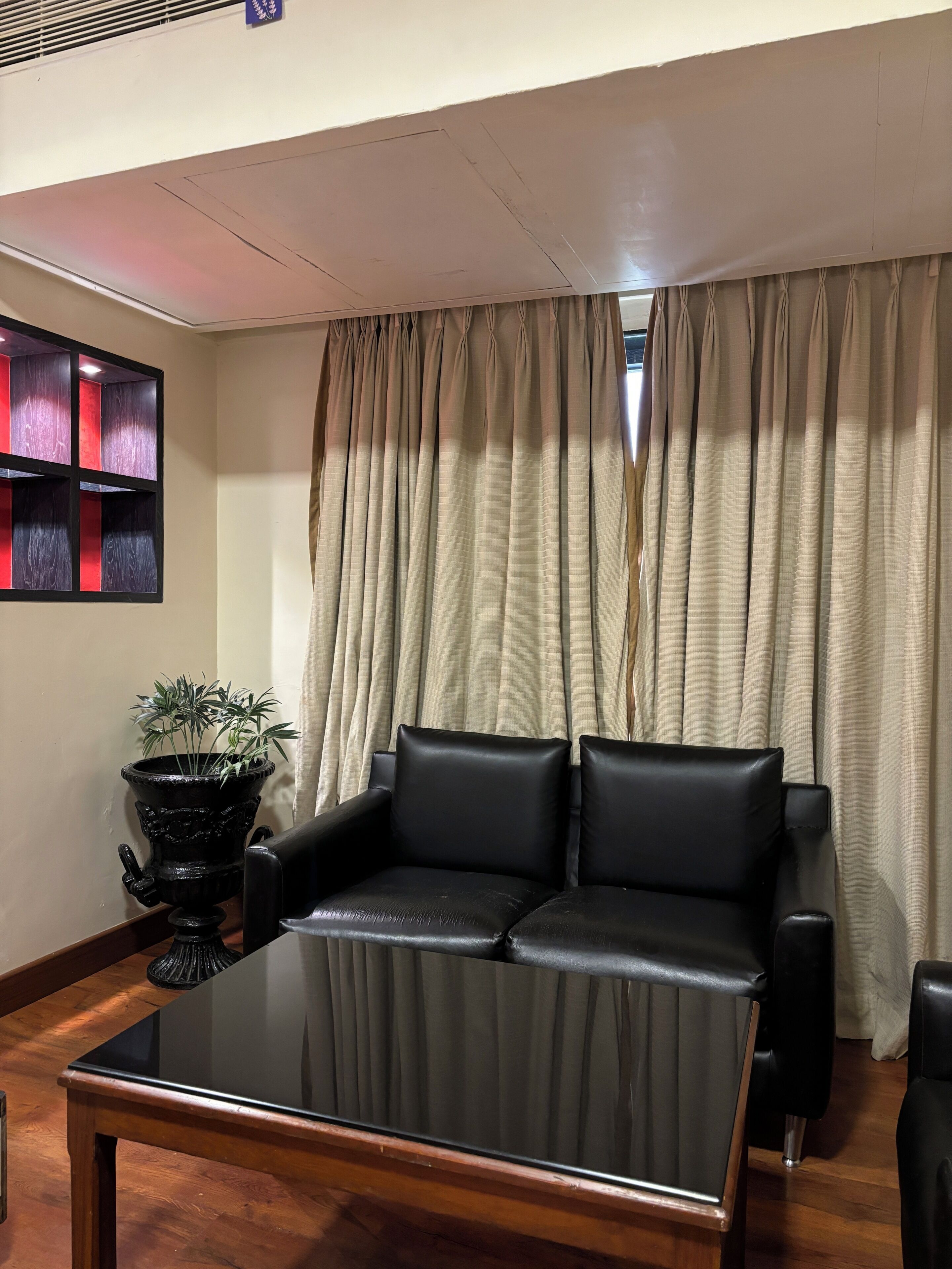 Photo - Ramee Guestline Hotel Khar