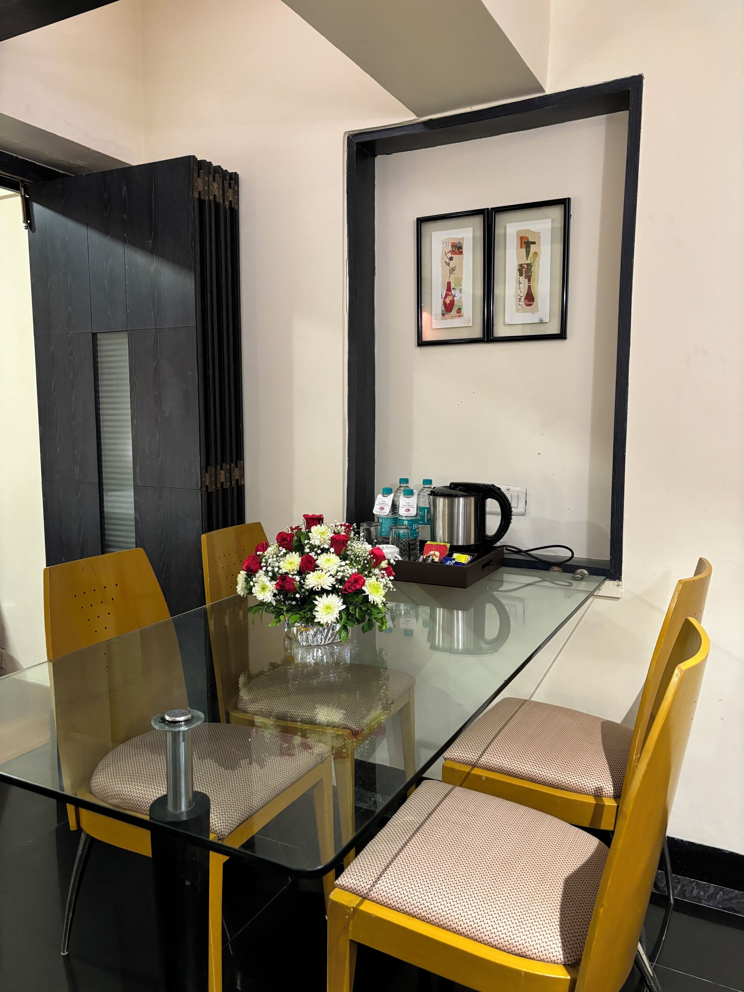 Photo - Ramee Guestline Hotel Khar