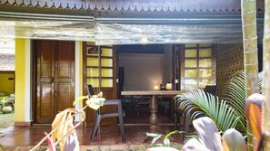 Deluxe Duplex, 1 Bedroom, Non Smoking, Pool View | In-room safe, individually decorated, individually furnished, desk - PRESA di GOA (Calangute)