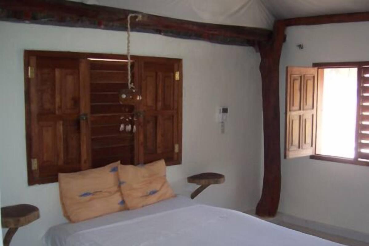 Standard Room, 2 Double Beds | In-room safe