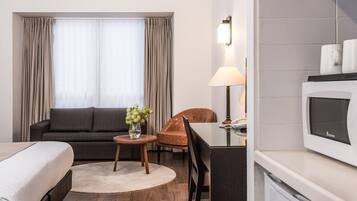 Executive Double or Twin Room With Kitchenette (club lounge access)