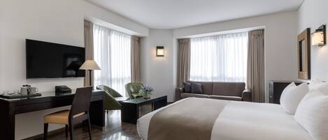 1 bedroom, minibar, in-room safe, desk