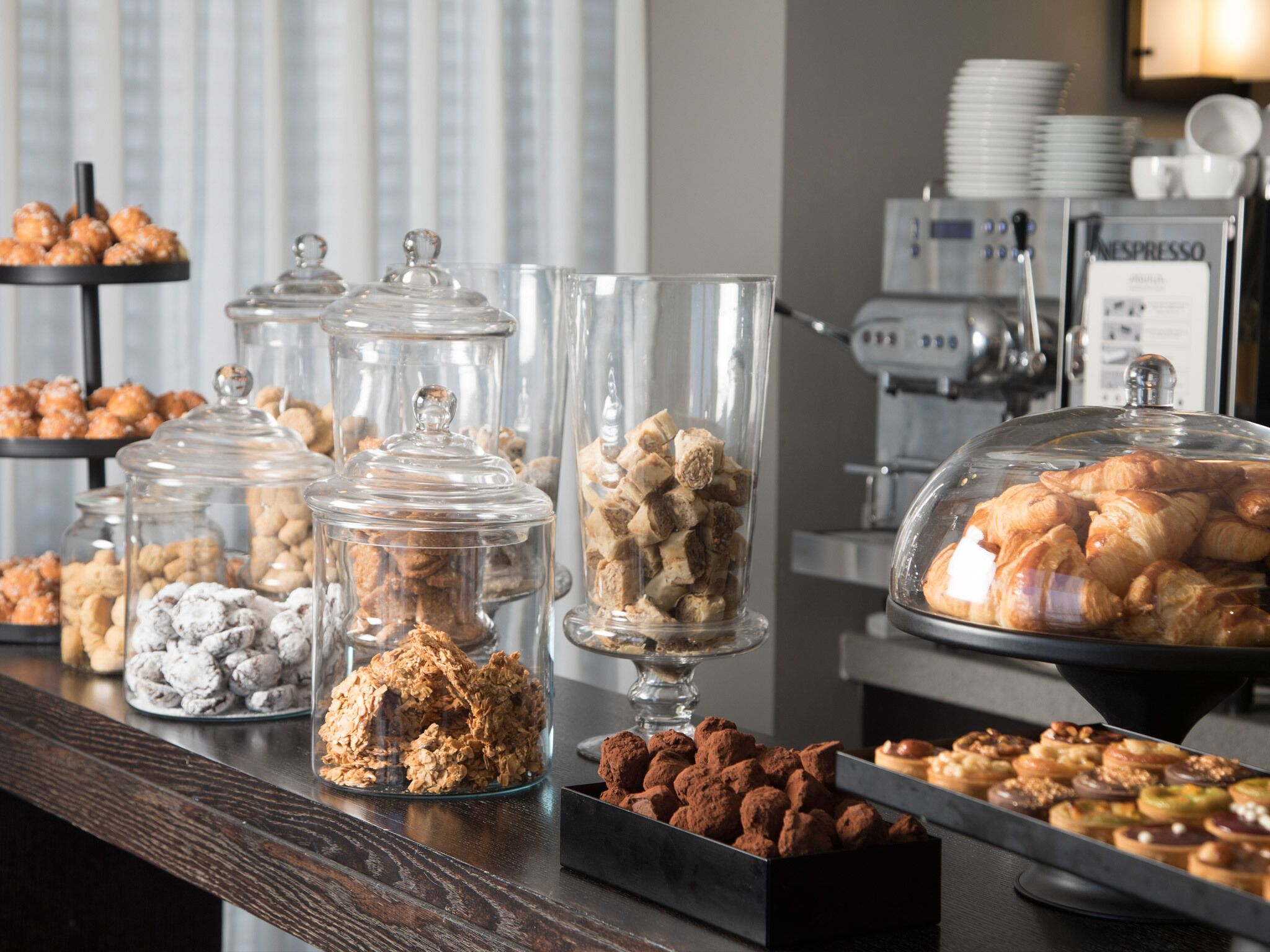 daily buffet breakfast (ils 85 per person)