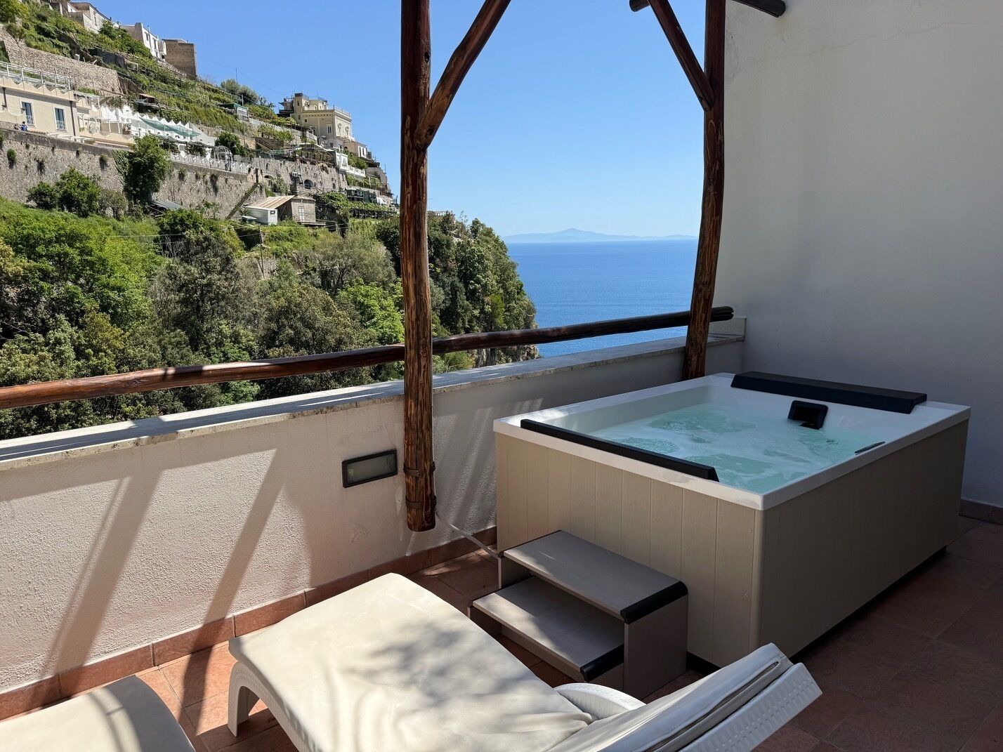 Doppia Deluxe | Minibar, una cassaforte in camera, una scrivania, insonorizzazione